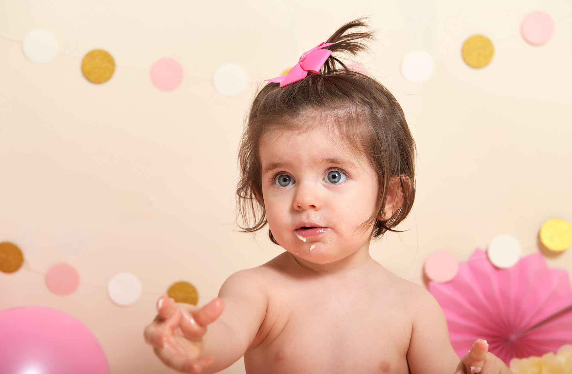 Aline Alcalde Fotografía - nina-comiendo-tarta.jpg